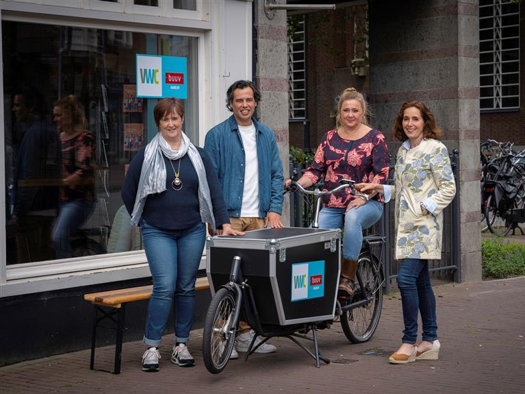 HiWork en VWC-BUUV slaan handen ineen bij de Meedoenbalie, Stadsnieuws