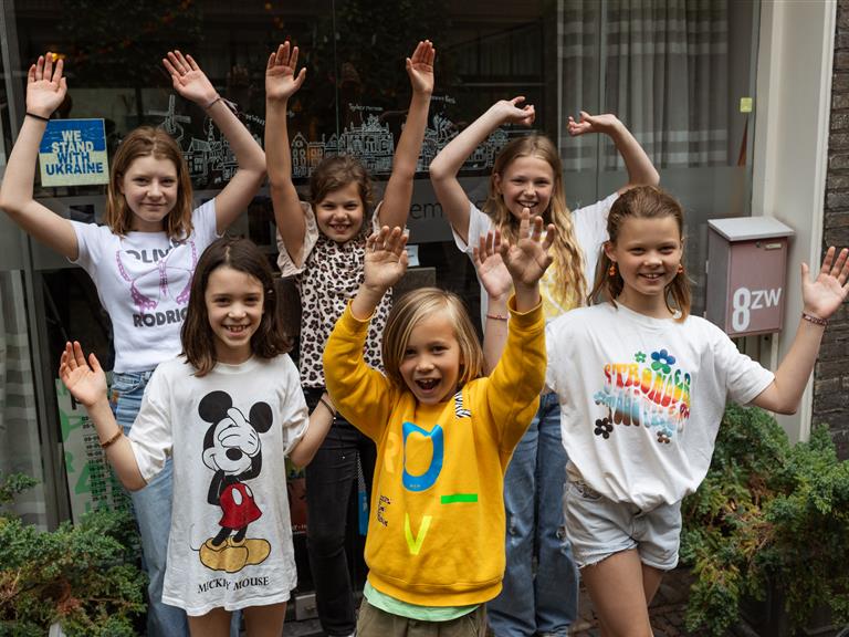 Janne, Maartje, Elin, Meintje, Oliver en Eva|Kinderredactie HRLMtje